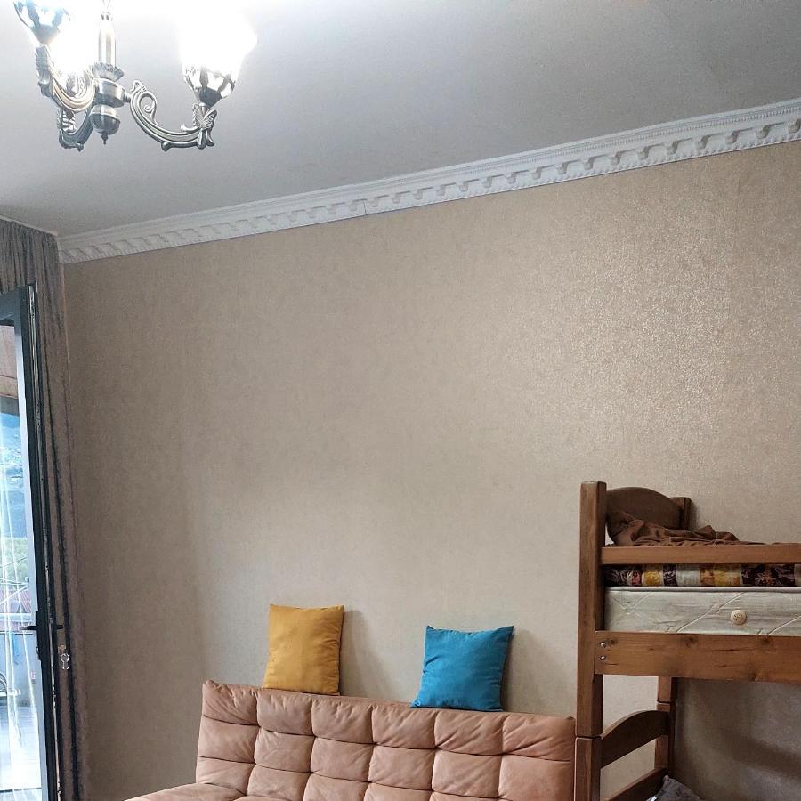 Hotel The White House Stepancminda Zewnętrze zdjęcie